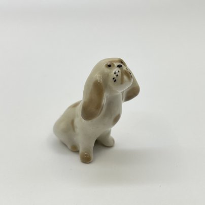 Статуэтка миниатюрная "Болонка", скульптор Н. Е. Муратов, фарфор, Ленинградский фарфоровый завод (ЛФЗ), СССР, 1960-1990 гг.