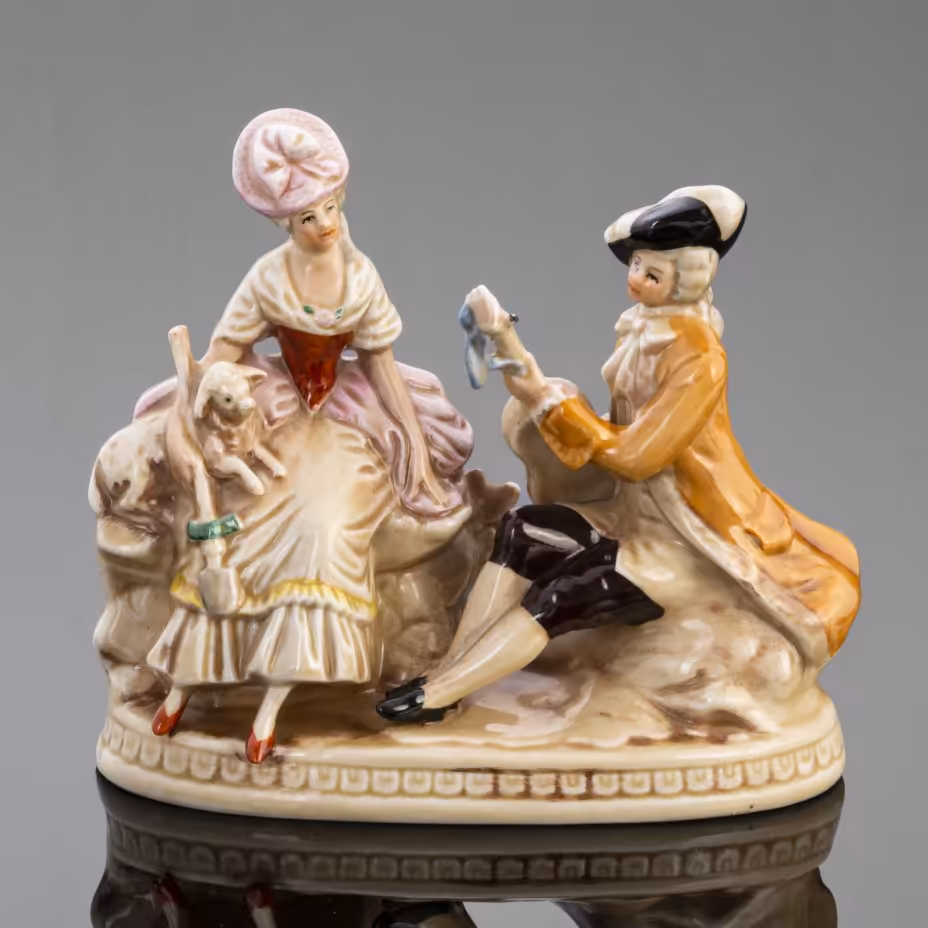 Статуэтка "Музицирование"  (Дама с кавалером), фарфор, роспись, V.E.B. Porzellanfiguren Lippelsdorf (Липельсдорф), Германия, 1951-1974 гг., VEB Porzellanfiguren Lippelsdorf (Липпельсдорф)