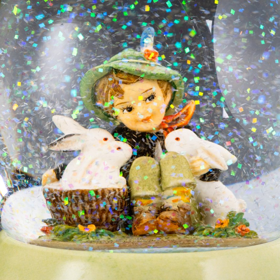 Шар музыкальный "Мальчик с кроликами", Goebel Hummel
