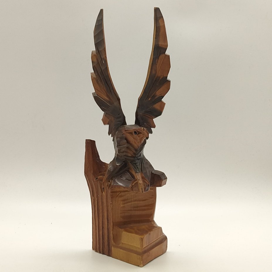 Статуэтка "Орёл", дерево, резьба, лак, СССР, 1970-1990 гг.