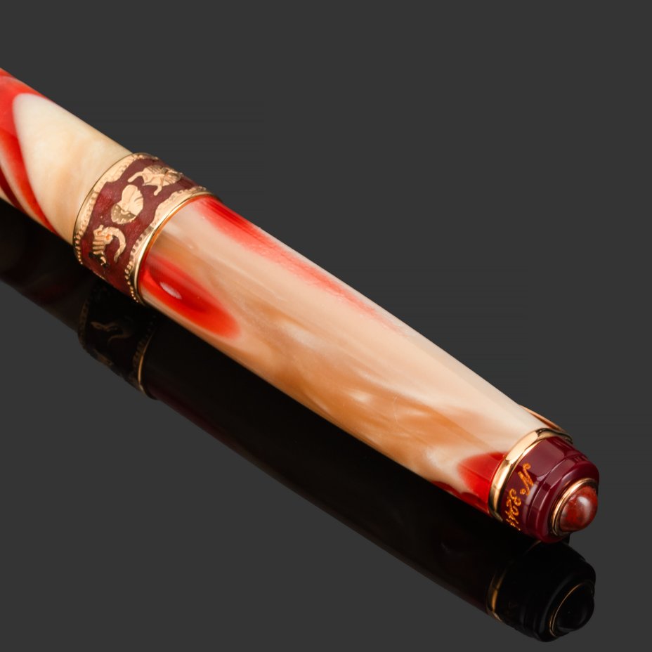 Шариковая ручка Aurora Oceania Rose GT в подарочной коробке