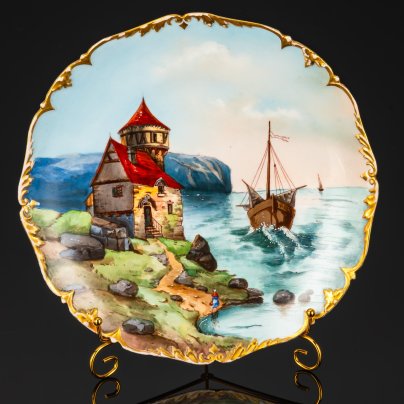 Тарелка настенная, украшенная морским пейзажем, фарфор, деколь с подрисовкой, золочение, Limoges, Франция, 1900-1930 гг.