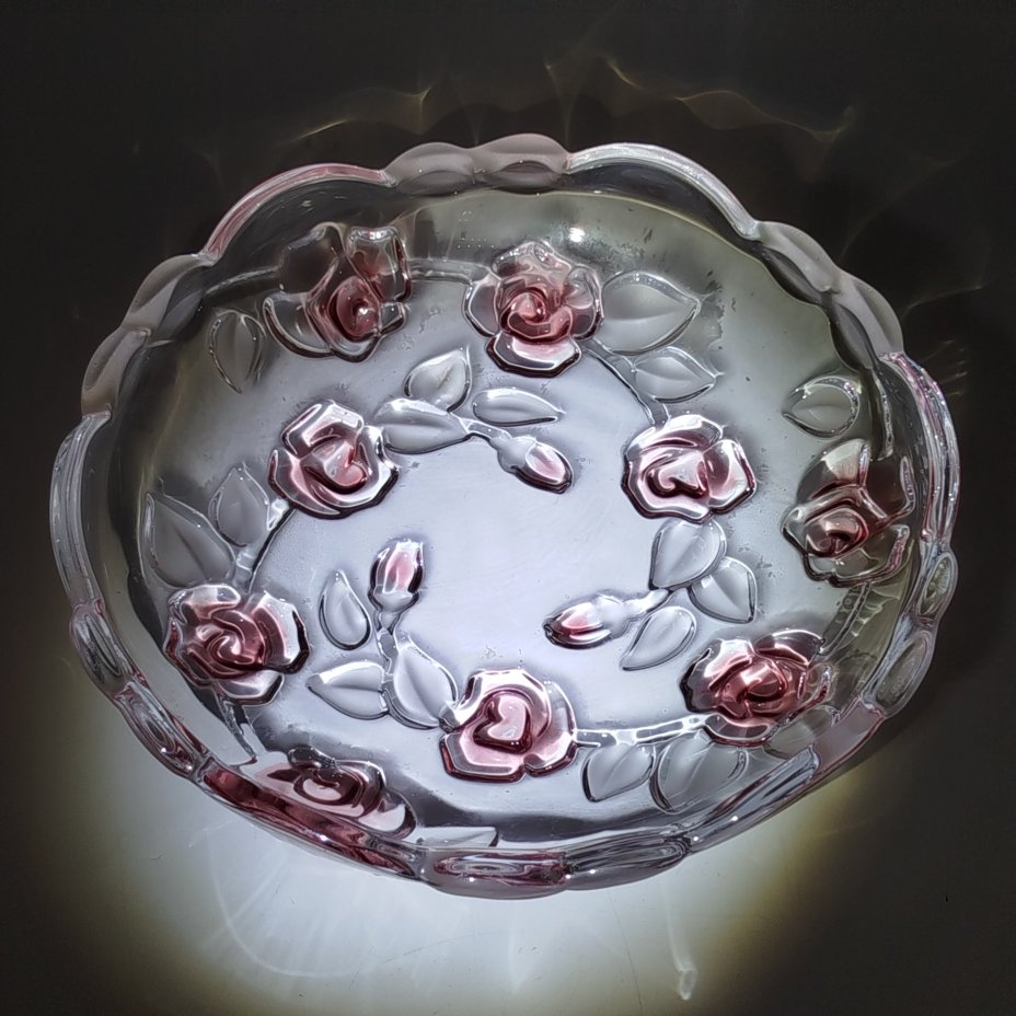 Блюдо сервировочное (конфетница) с рельефным цветочным декором, цветное стекло, матирование, Walther Glas, Германия, 1990-2010 гг.