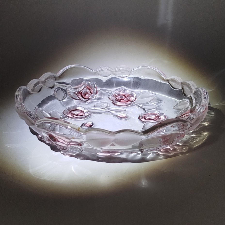 Блюдо сервировочное (конфетница) с рельефным цветочным декором, цветное стекло, матирование, Walther Glas, Германия, 1990-2010 гг.