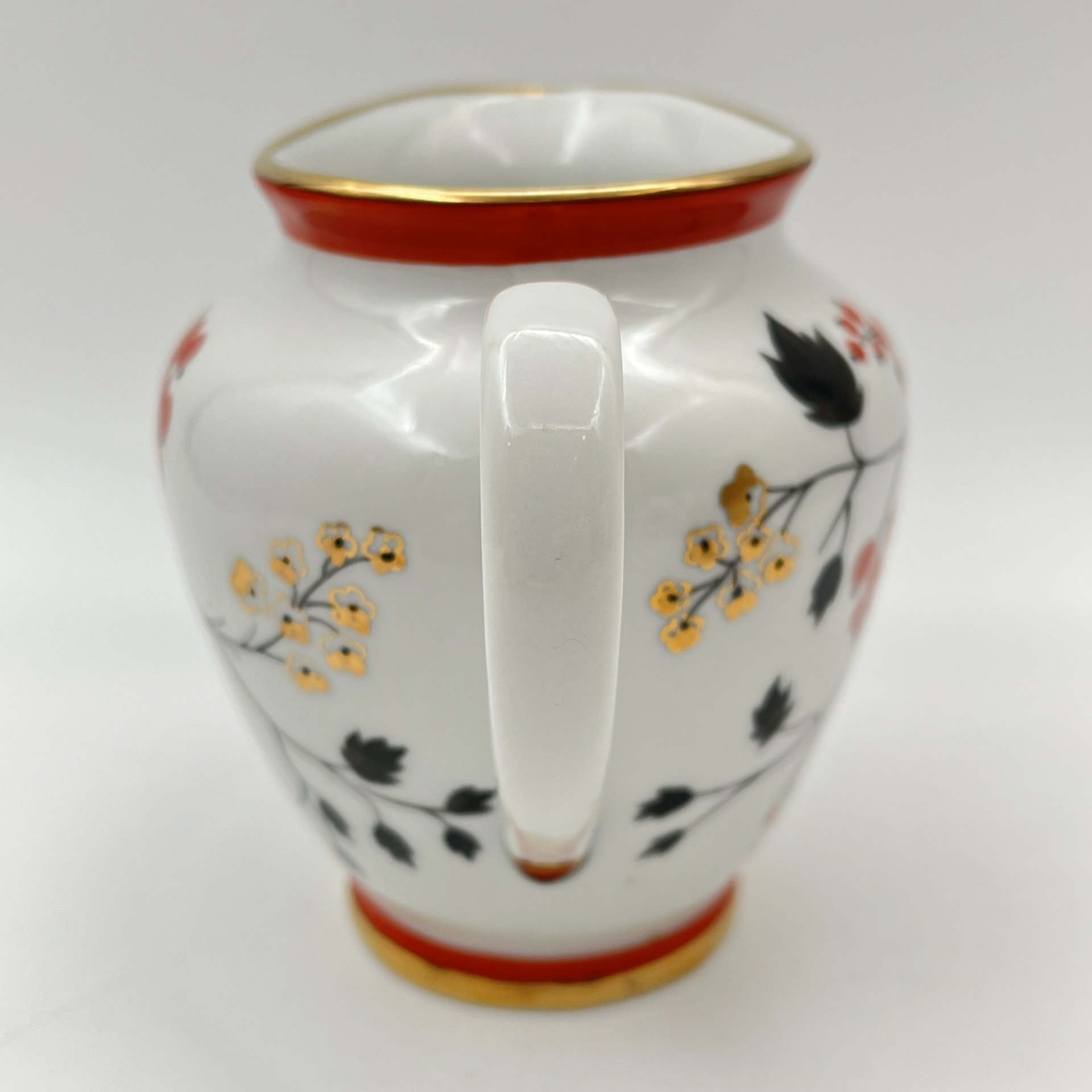 Молочник "Красная смородина", автор Александра Щекатихина-Потоцкая