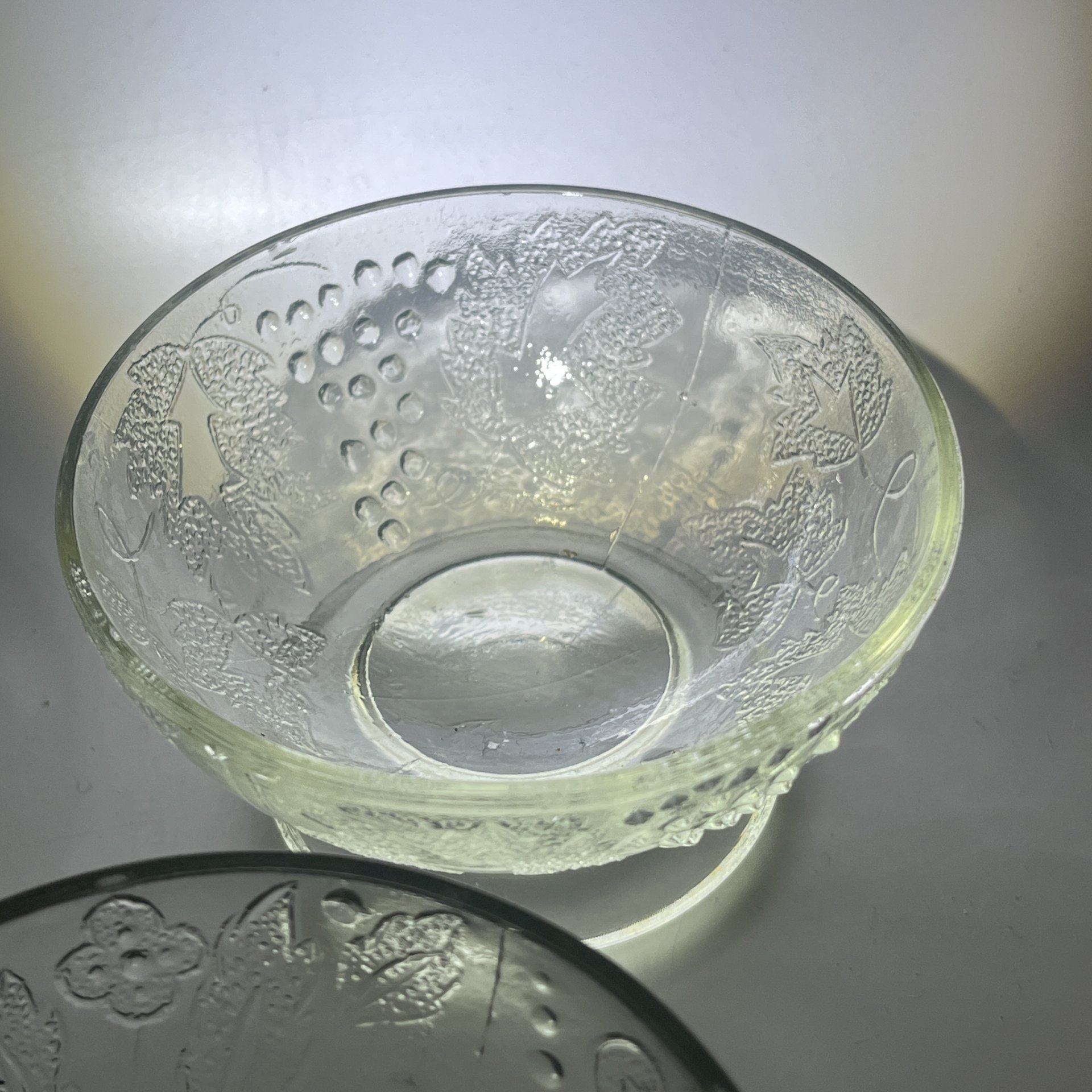 Набор из 3 креманок с растительным и зооморфным декором, стекло, пресс, СССР, 1970-1990 гг.