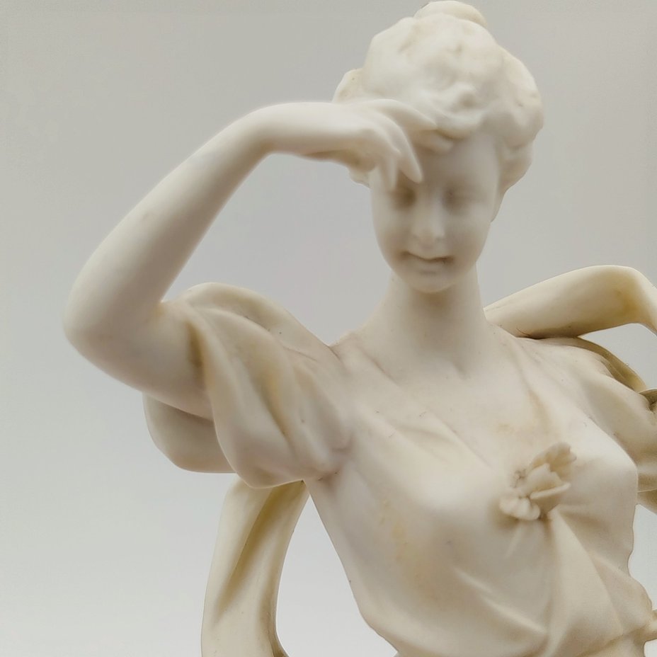 Статуэтка "Нимфа"