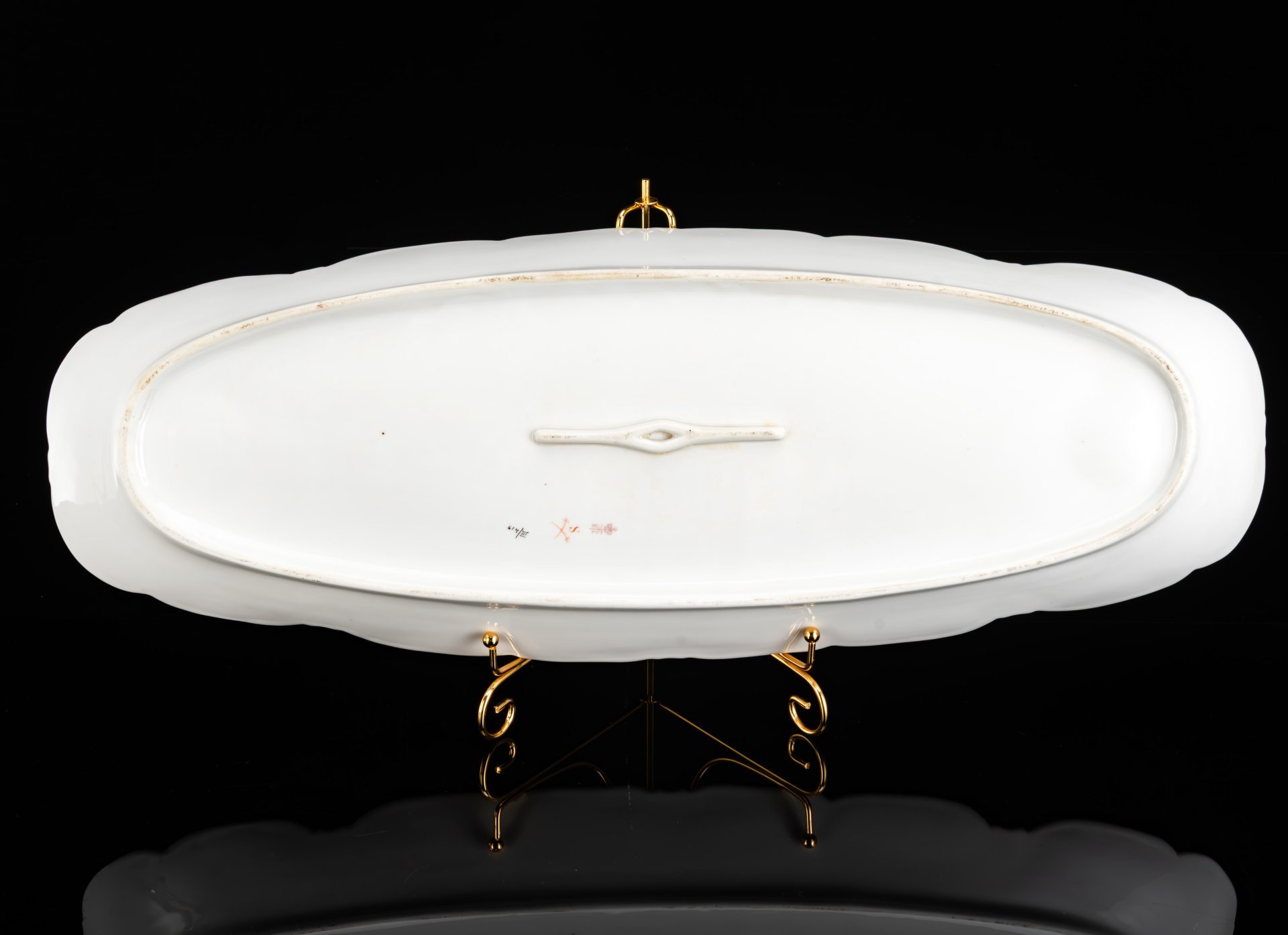 Сервиз обеденный с цветочным декором и рокайлями на 6 персон (32 предмет), фарфор, деколь с подрисовкой, Фабрика князя Друцкого-Любецкого в Цмелеве, Российская империя, 1887-1917 гг.