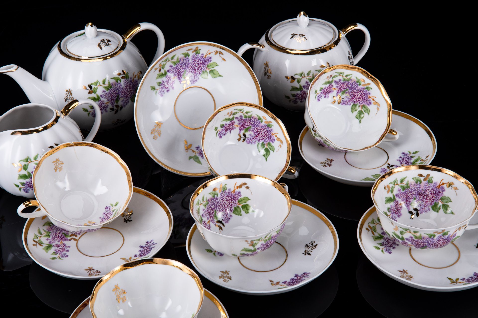 Сервиз чайный на 6 персон "Сирень" (15 предметов), фарфор, деколь, золочение, Дулевский фарфоровый завод (Дулёво), СССР, 1963 г.