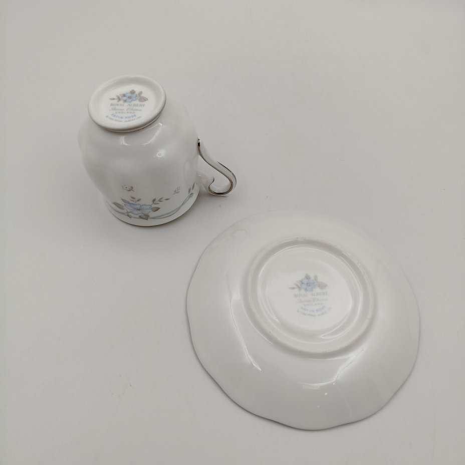 Кофейная пара "Satin Rose", фарфор, деколь, серебрение, Royal Albert, Великобритания, 1980-1990 гг., Royal Albert