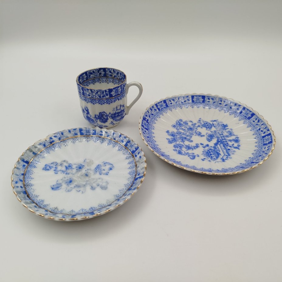 Трио кофейное в стиле шинуазри, China Blau Tiefenfurt, фарфор, деколь, Германия, 1919-1944 гг.