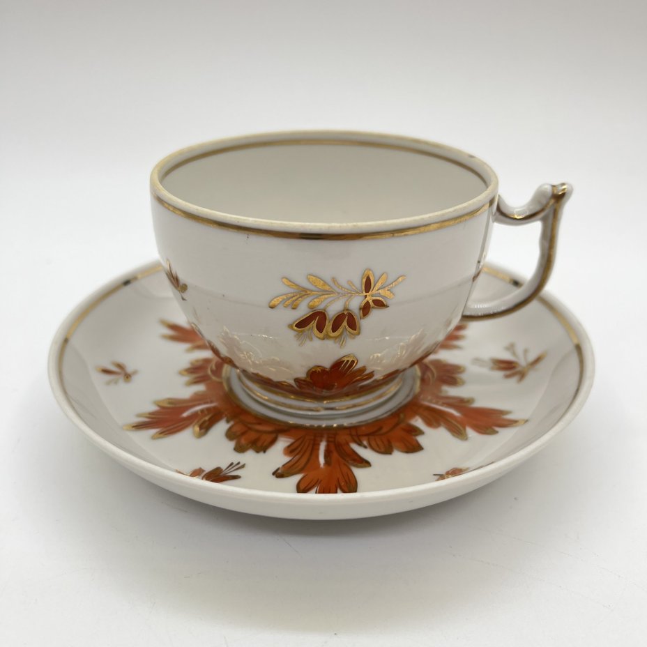 Чайная пара "Барбарис", автор Е. П. Смирнов, фарфор, роспись, золочение, Дмитровский фарфоровый завод (ДФЗ Вербилки), СССР, 1954-1965 гг.
