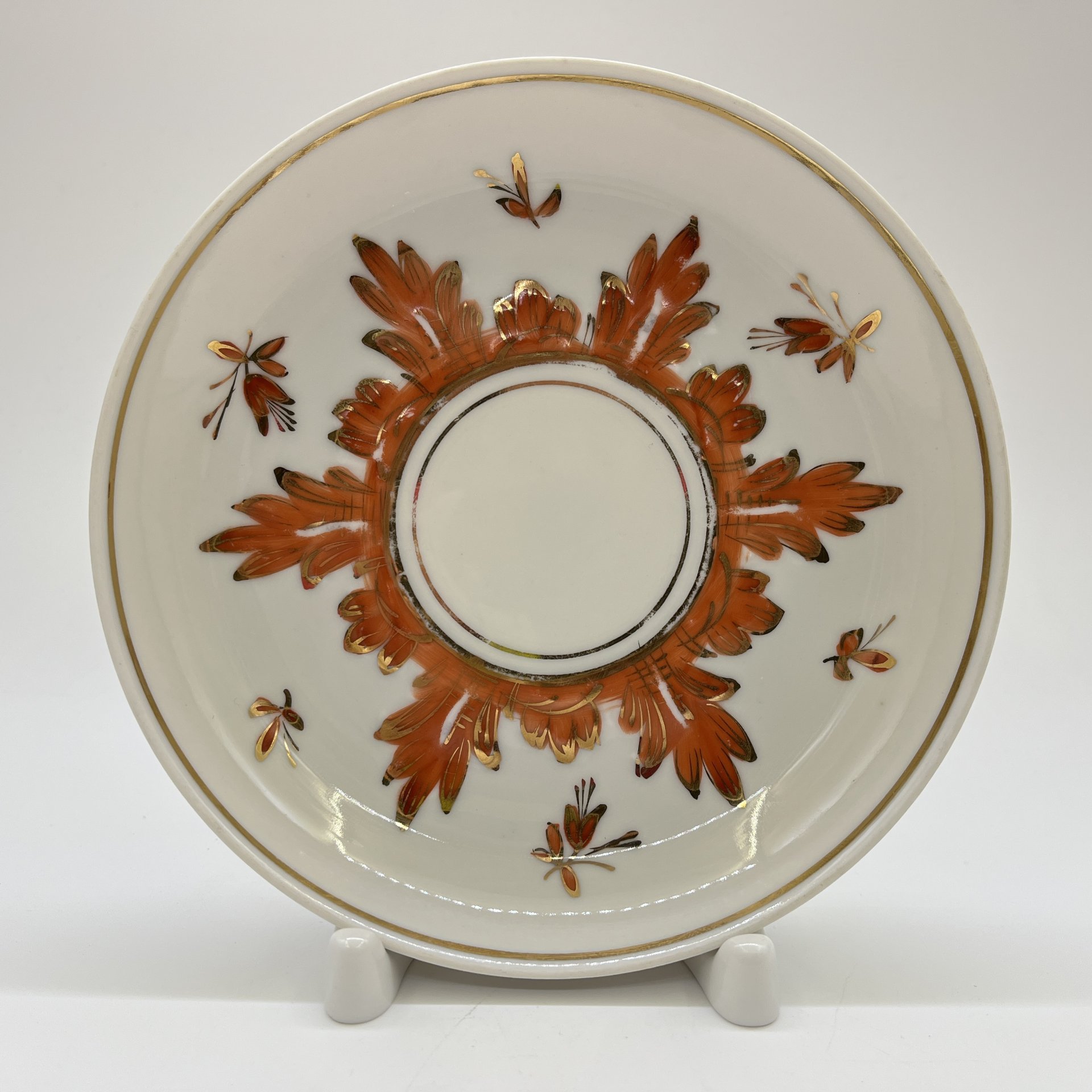 Чайная пара "Барбарис", автор Е. П. Смирнов, фарфор, роспись, золочение, Дмитровский фарфоровый завод (ДФЗ Вербилки), СССР, 1954-1965 гг.