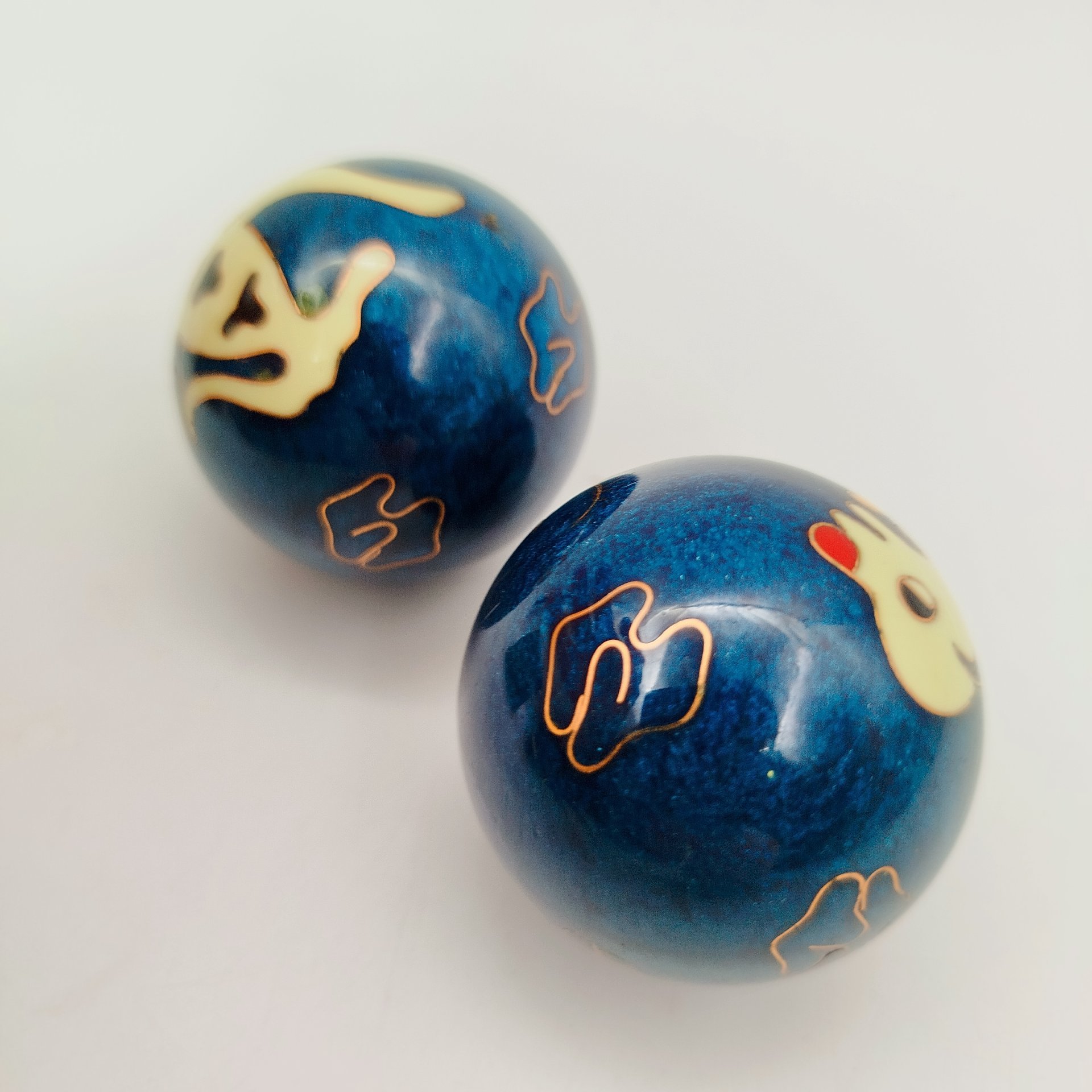 Шары звенящие для медитации, массажа Баодин (Баодинг), металл, картон, текстиль, Китай, 1980-2000 гг.