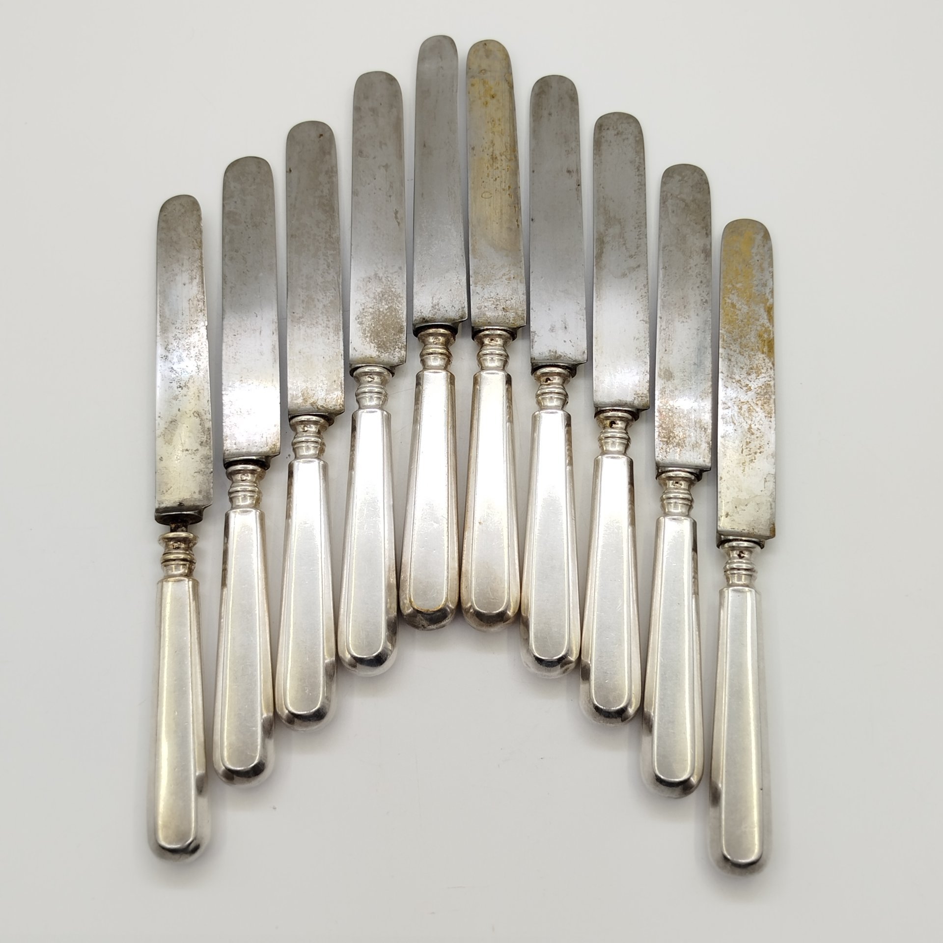 Набор из десяти десертных (закусочных) ножей, клеймо "D. Epstein"