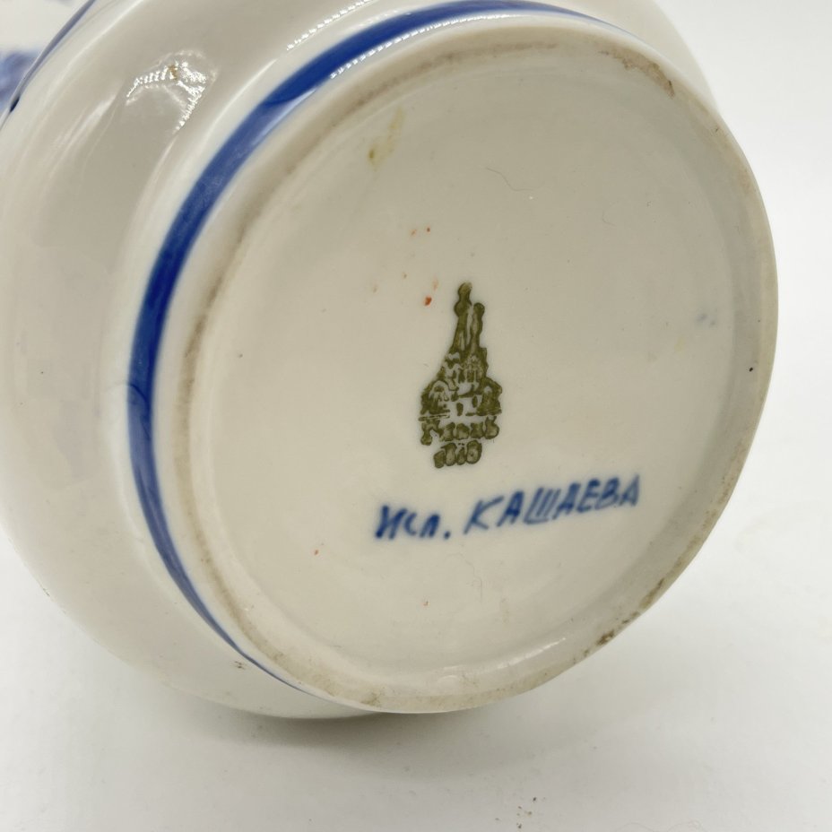 Вазочка для букета с расписным цветочным декором, Кашаева, Гжель