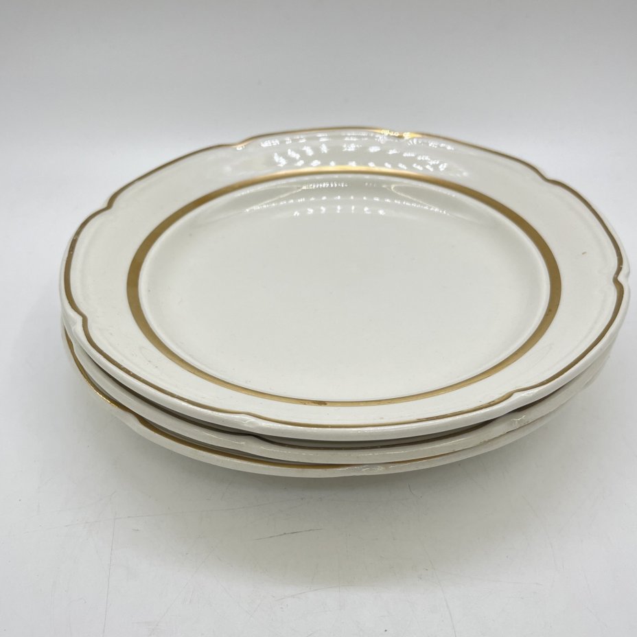 Набор из 3 обеденных тарелок с декором в виде золотой каймы