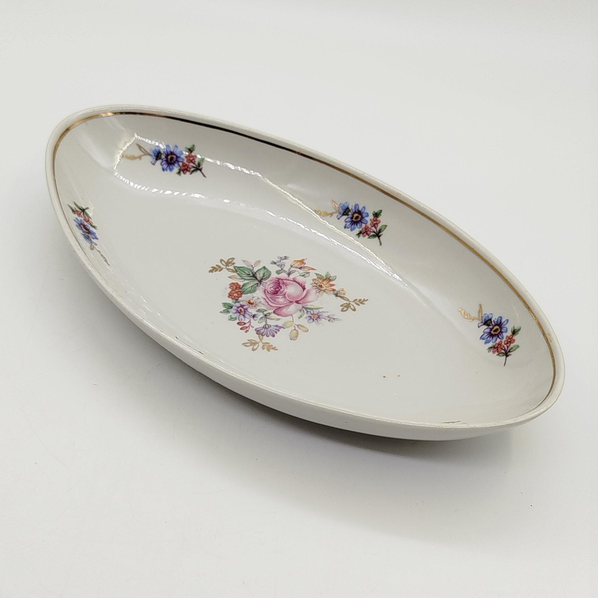 Блюдо (селёдочница) с цветочным декором