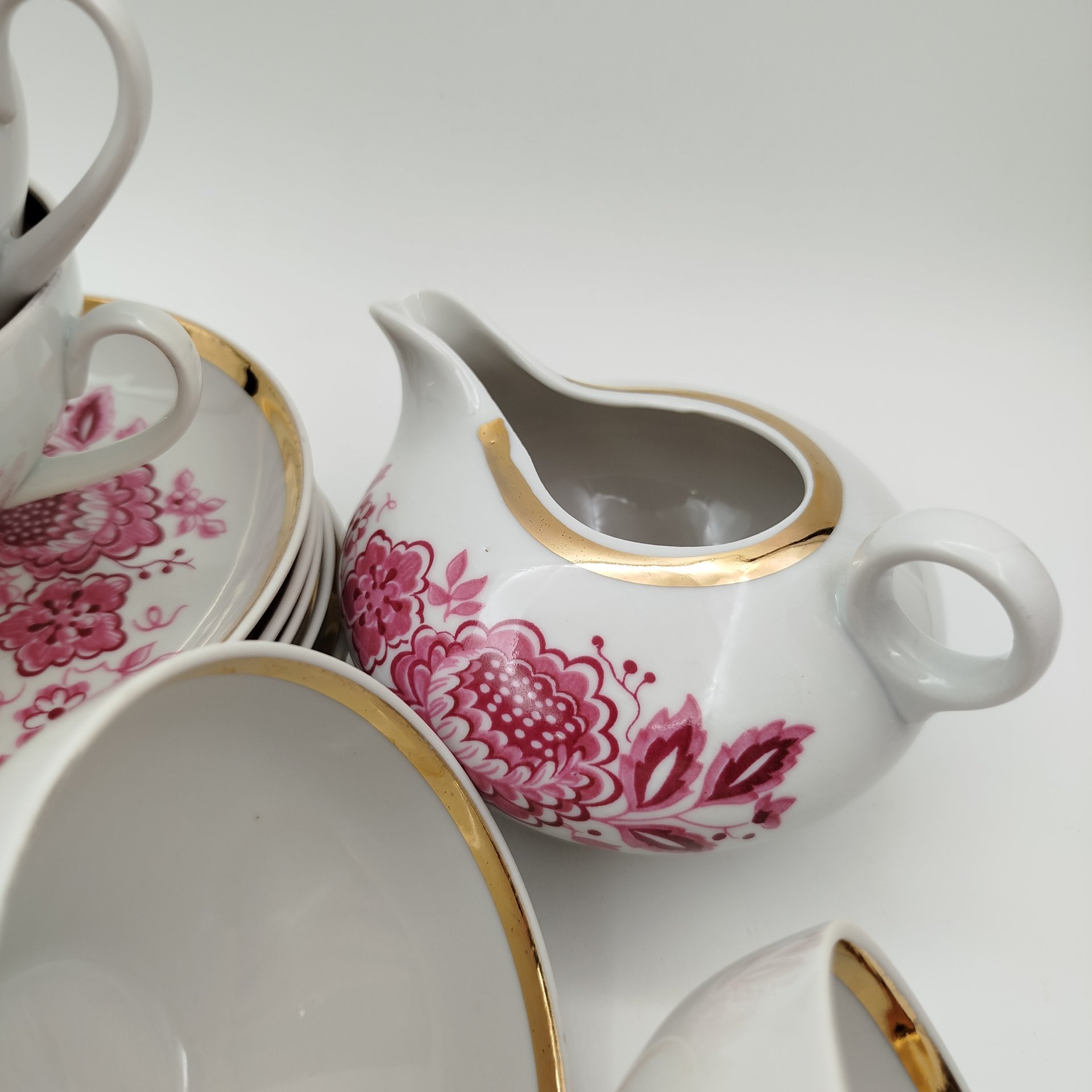 Набор чайный на 6 персон, украшенный цветочным декором (13 предметов), фарфор, деколь, золочение, Дулевский фарфоровый завод (Дулёво), СССР, 1968-1991 гг., Дулевский фарфоровый завод (Дулёво)