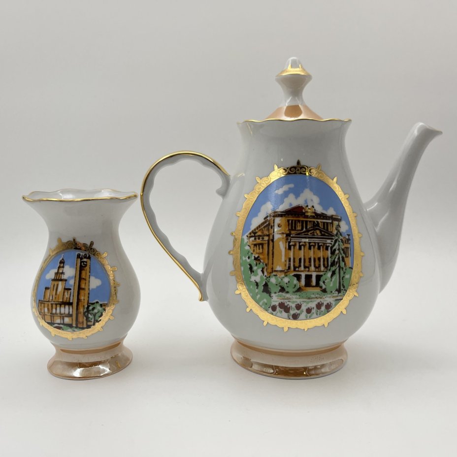 Кофейный набор "Рига" на 2 персоны (7 предметов), фарфор, люстр, деколь, золочение, Рижский фарфорово-фаянсовый завод, СССР, 1970-1980 гг.