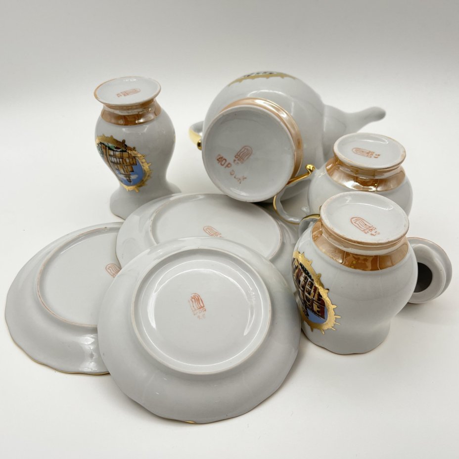 Кофейный набор "Рига" на 2 персоны (7 предметов), фарфор, люстр, деколь, золочение, Рижский фарфорово-фаянсовый завод, СССР, 1970-1980 гг.