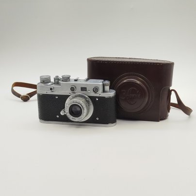 Фотоаппарат "Зоркий-С" с объективом "Индустар-22" в оригинальном кофре, Красногорский механический завод (КМЗ)