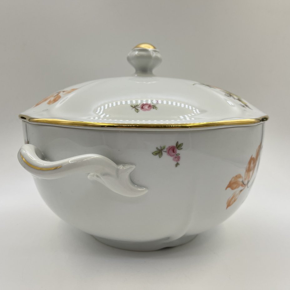 Супница "Мейсенский букет", фарфор, деколь, золочение, Bohemia (Neurohlau), Чехословакия, 1960-1980 гг.
