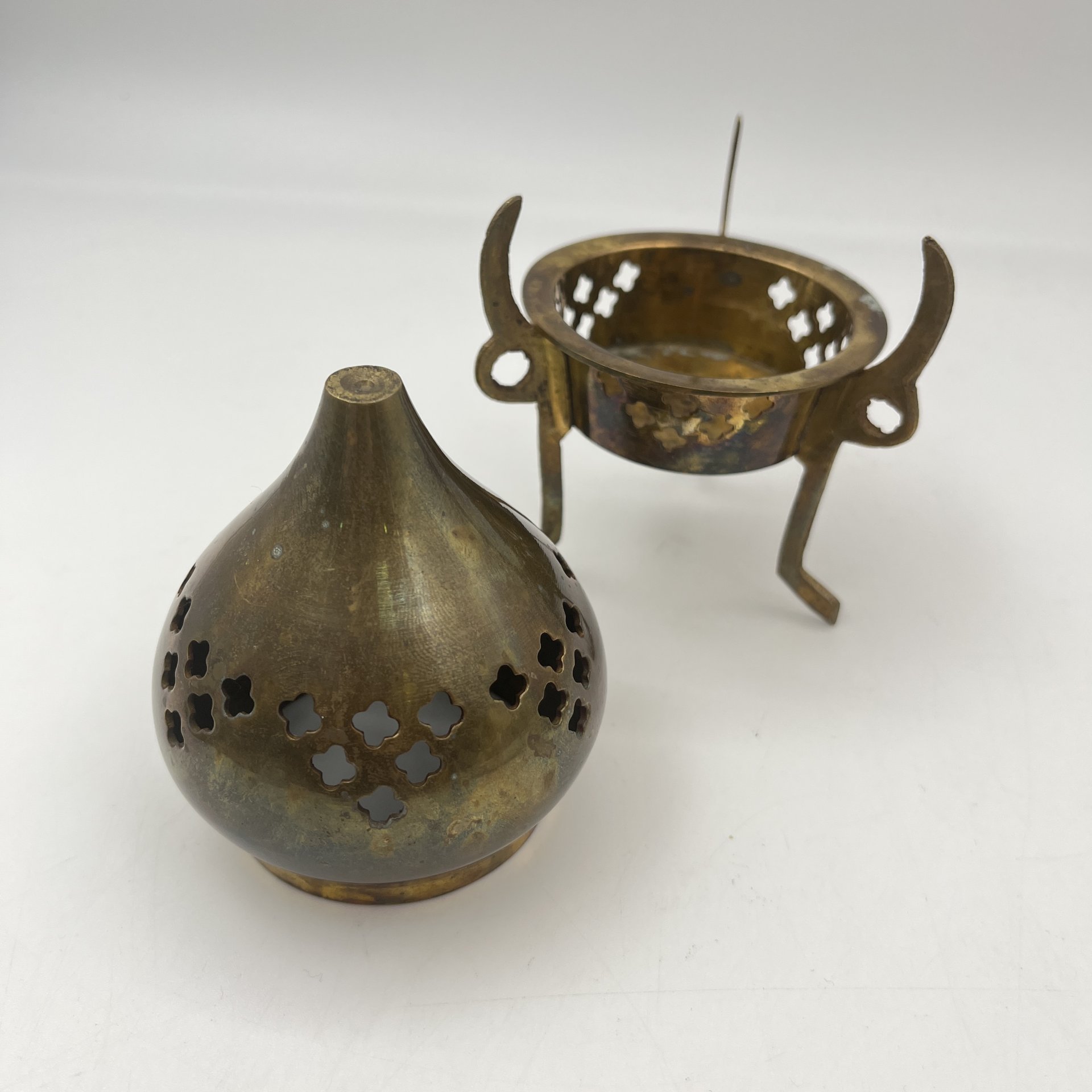 Ароматница для благовоний на трех ножках, латунь, Индия, 1970-1990 гг.