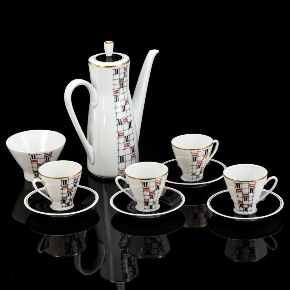 Сервиз кофейный с минималистичным орнаментом на 4 персоны (10 предметов), фарфор, крытье, деколь, золочение, Freiberger Porzellan, ГДР, 1960-1990 гг.