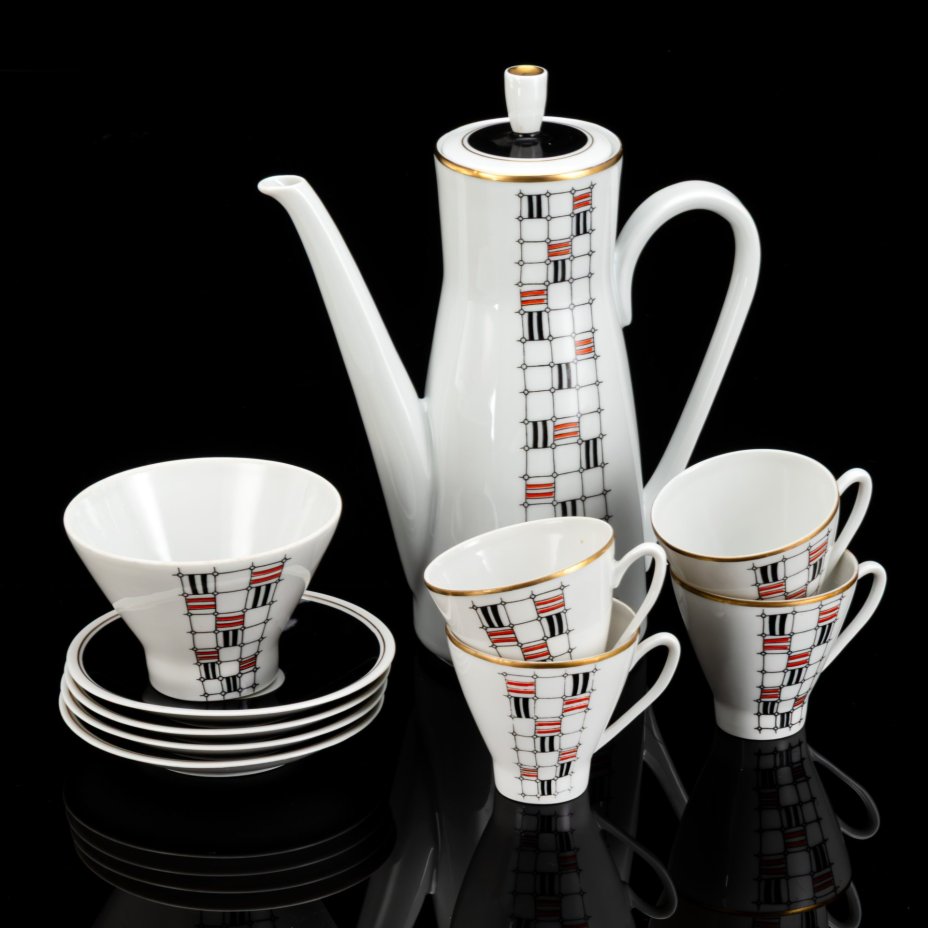 Сервиз кофейный с минималистичным орнаментом на 4 персоны (10 предметов), фарфор, крытье, деколь, золочение, Freiberger Porzellan, ГДР, 1960-1990 гг.