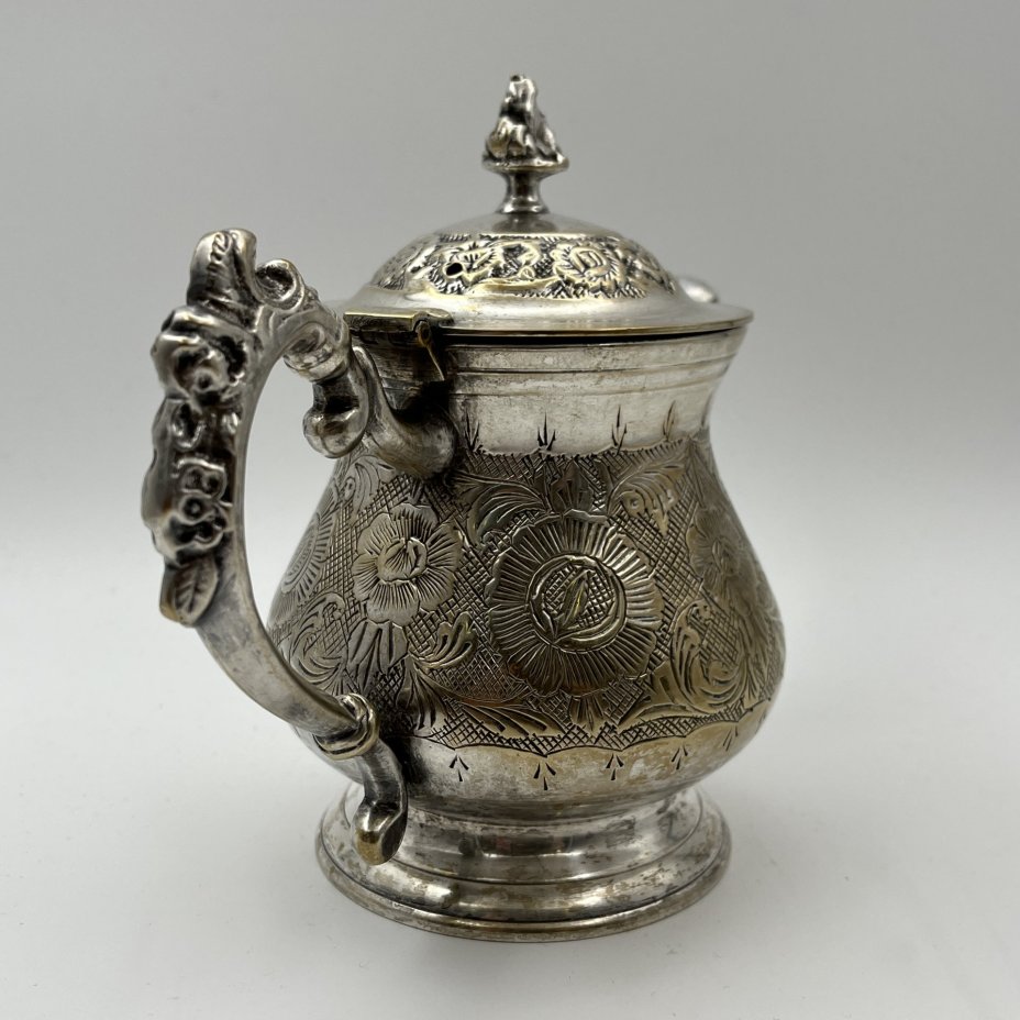 Чайник заварочный в восточном стиле, декорированный флоральными узорами