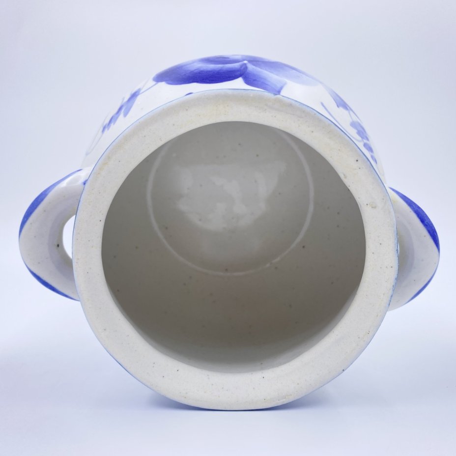 Горшочек с крышкой, украшенный цветочным декором, Речицкий фарфоровый завод (Гжель)