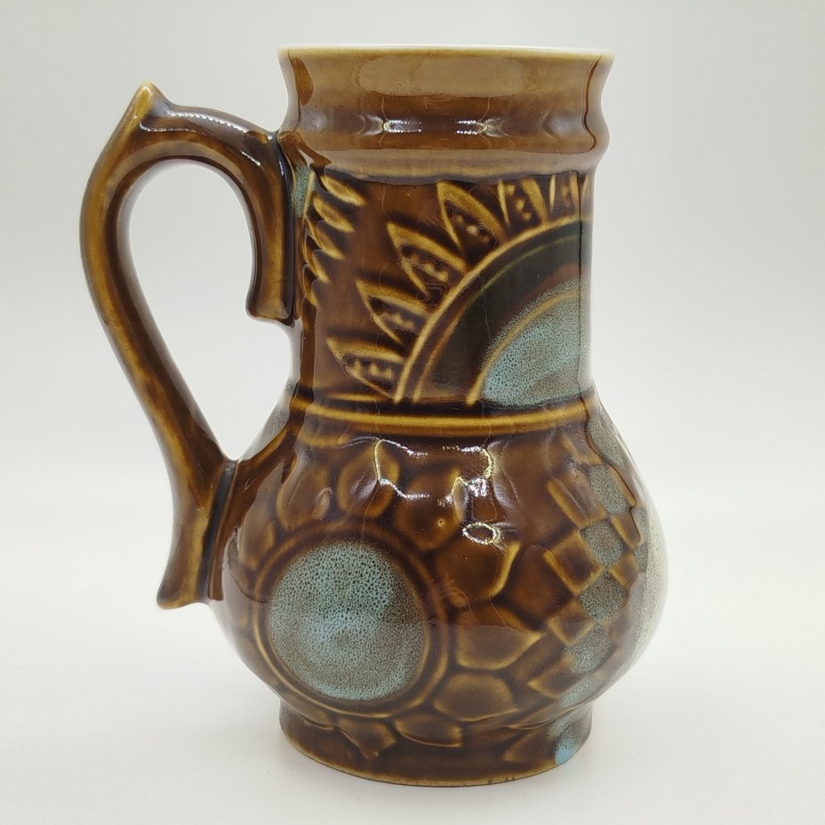 Кувшин с цветочным декором, керамика, глазурь, Московский завод «Изолятор», СССР, 1980-1990 гг.