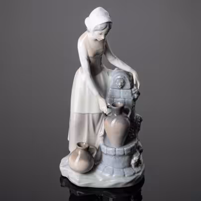 Статуэтка "Девушка у источника", NAO Porcelain