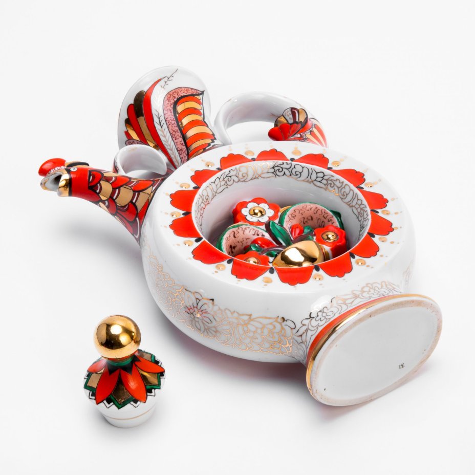 Штоф (куманец), фарфор, золочение, роспись, СССР, 1970-1990 гг.