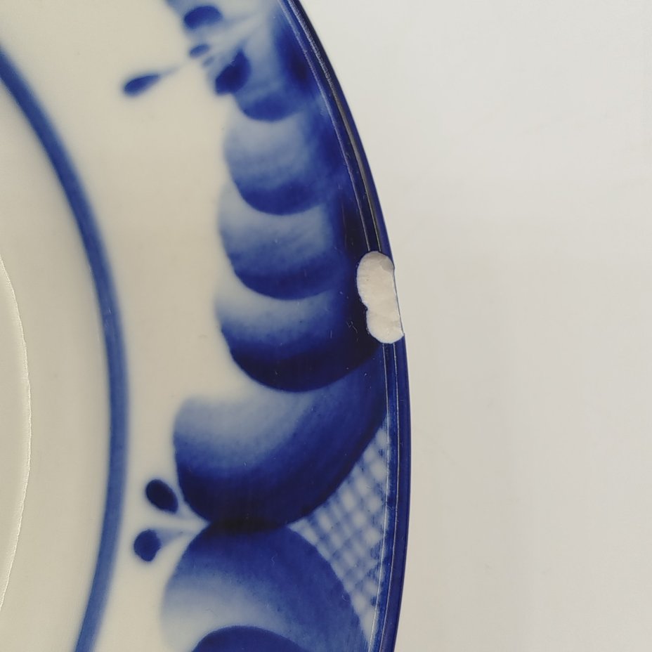 Набор из 6-ти десертных тарелок с цветочным декором, ав. Пятнова, фарфор, роспись, Гжельская фарфоровая мануфактура «Галактика», Российская Федерация, 1991-2015 гг.