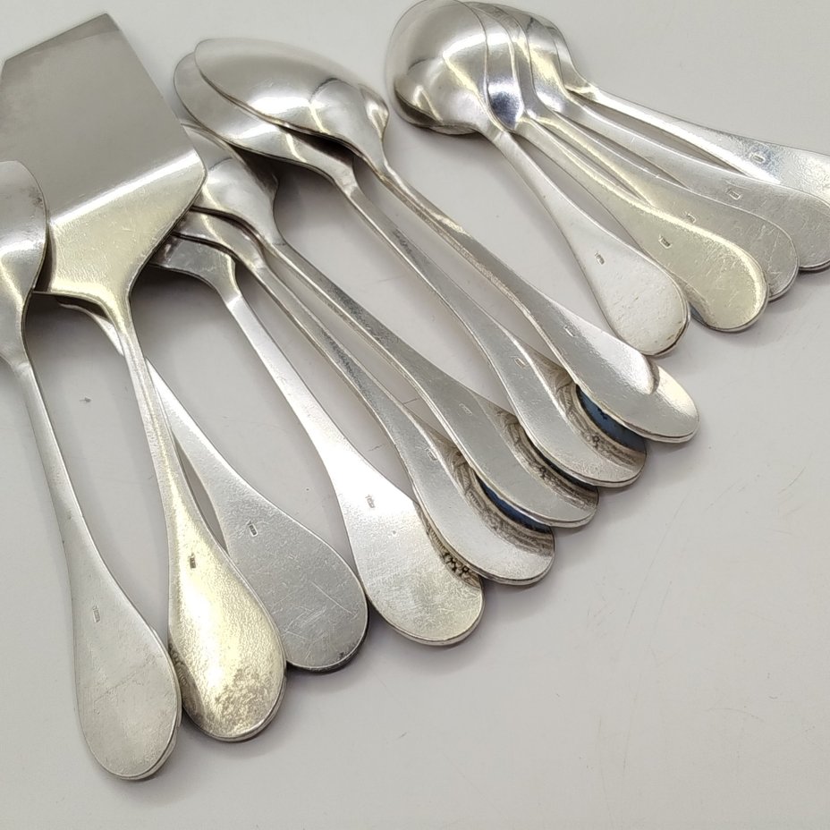 Набор приборов на 5 персон (чайные ложки, кофейные ложки, десертные ложка и вилка, лопатка для торта)