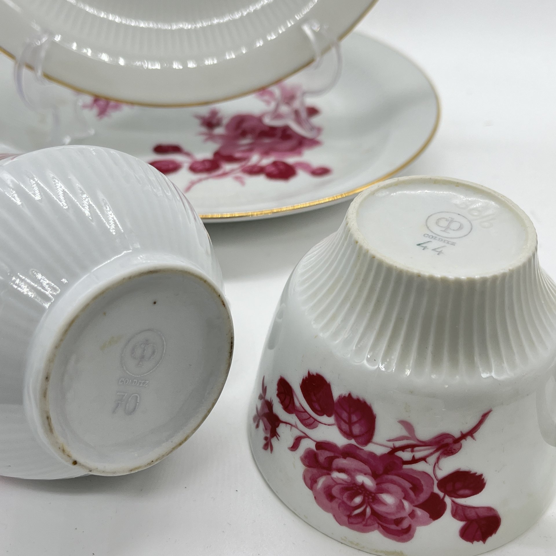 Набор из молочника, чашки и 2  десертных тарелок, фарфор, деколь, золочение, Colditz (Кольдиц), ГДР, 1970-1980 гг.
