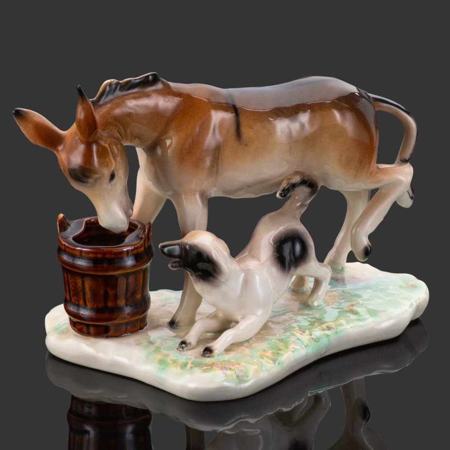 Статуэтка "Ослик с собакой", фаянс, роспись, Cluj-Napoca Porcelain, Румыния, 1950-1970 гг.