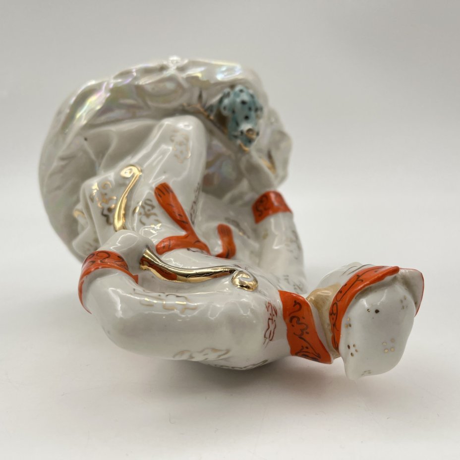 Статуэтка "Иван-царевич с царевной-лягушкой", скульптор А.А. Киселев