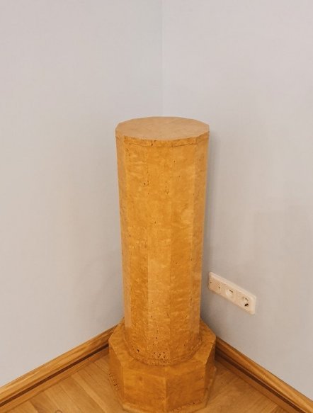 Гостиная,  диван, 2 стула, консоль-колонна, стол-консоль, 2 тумбы (7 предметов)