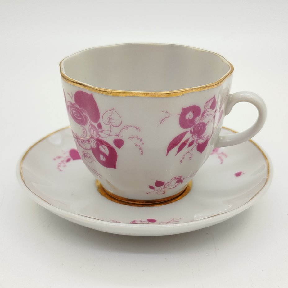 Пара кофейная "Розовые розы", фарфор, деколь, золочение, Ленинградский фарфоровый завод (ЛФЗ), СССР, 1970-1990 гг.