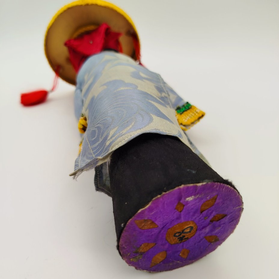 Кукла интерьерная "Девушка в национальном костюме"