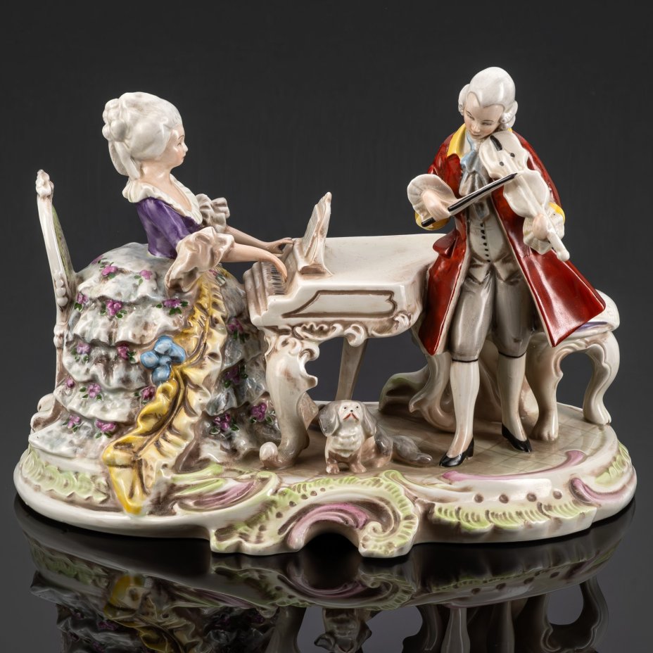 Статуэтка "Музыкальный вечер" ("Домашний концерт"), фарфор, роспись, VEB Porzellanfiguren Lippelsdorf (Липпельсдорф), Германия, 1951-1974 гг.