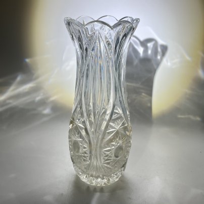 Вазочка для небольшого букета с геометрическим декором, хрусталь, СССР, 1970-1990 гг.