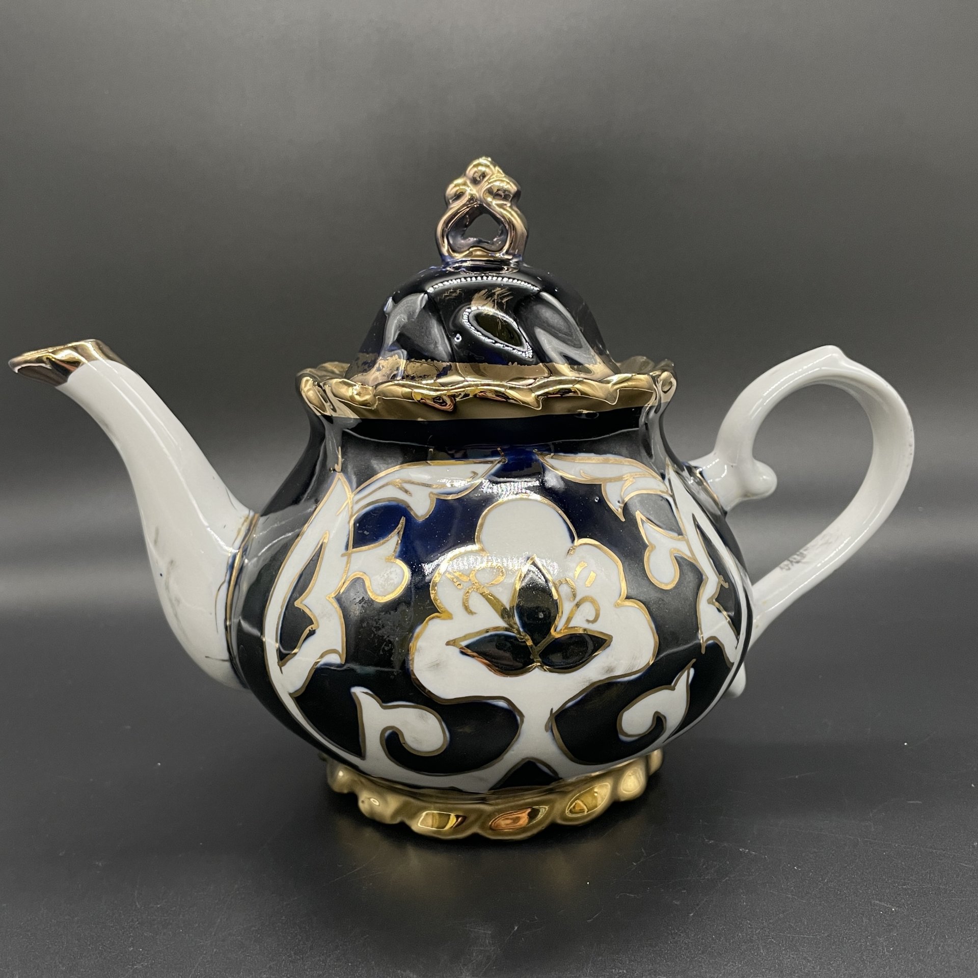 Чайник заварочный (Пахта), фарфор, золочение, роспись, Ташкентский фарфоровый завод