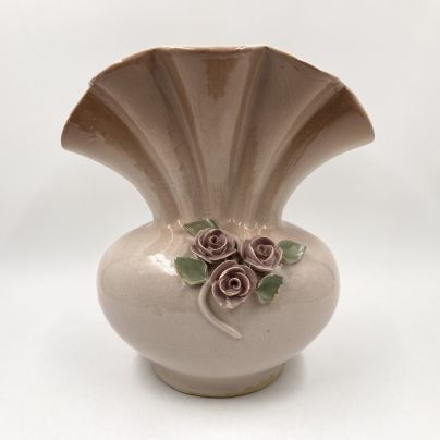 Ваза с лепным декором, фаянс, полива, СССР, 1970-1990 гг.