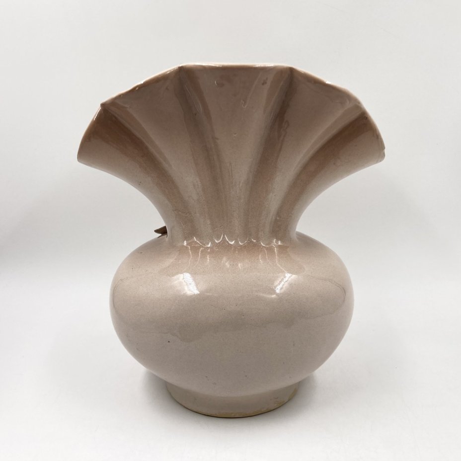 Ваза с лепным декором, фаянс, полива, СССР, 1970-1990 гг.