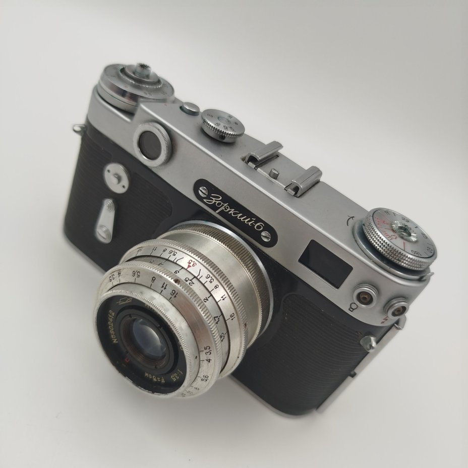 Фотоаппарат "Зоркий-6" с объективом "Индустар-50" в оригинальном кофре, Красногорский механический завод (КМЗ)
