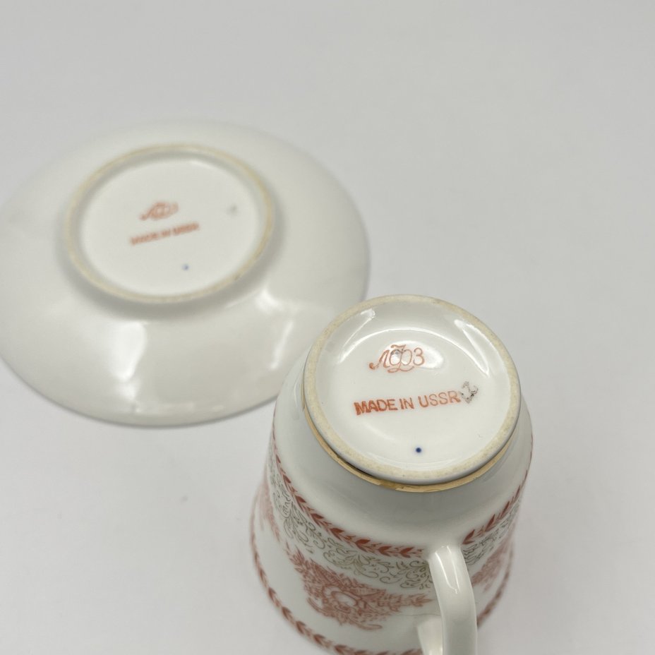 Пара кофейная "8 марта" с растительным декором, фарфор, деколь, золочение, Ленинградский фарфоровый завод (ЛФЗ), СССР, 1970-1992 гг.